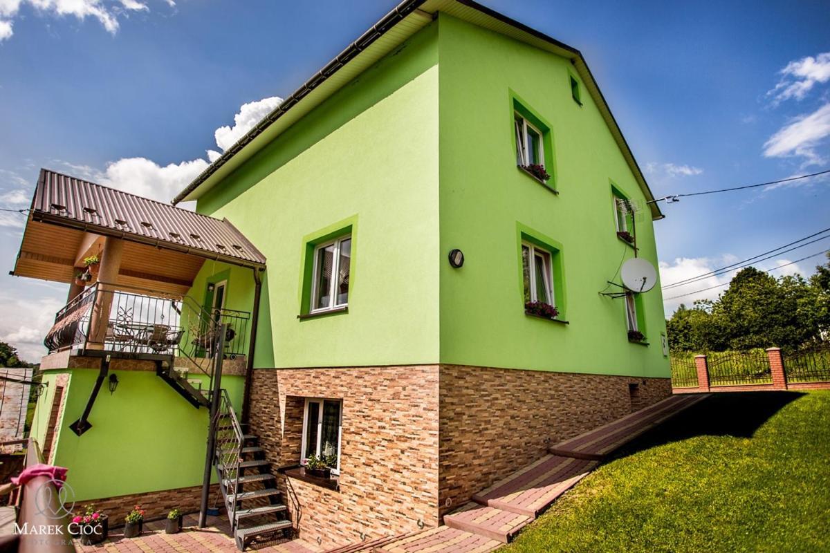 Pokoje U Honoraty Устрики-Долішні Екстер'єр фото